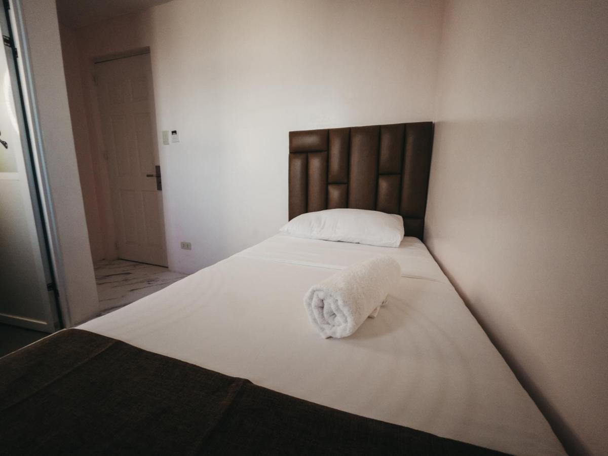 La Choeben Suites Calbayog Luaran gambar